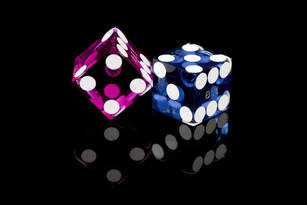 Live Number Pattern draw display showing numbered balls and prediction board